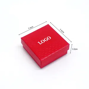 קופסאות עגילים מרובעות בגודל 2.91x2.91x1.26 אינץ' עם לוגו מותאם אישית אריזת תכשיטים שחורה EVA