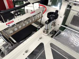 トレイ切断 + シーリング + シュリンクパッキングマシン - Product Image 5