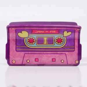 Pinces à cheveux vintage en forme de cassette audio, pinces requin de luxe à thème disco pour filles, accessoires capillaires tendance pour festivals de musique - Product Image 2