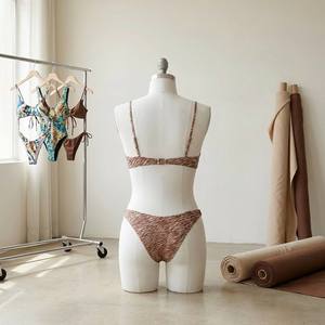 Ensemble de bikini à imprimé numérique écologique personnalisé par le fabricant, à rayures zébrées, bretelles réglables, coupe brésilienne, <span class=keywords><strong>maillot</strong></span> de bain - Product Image 3
