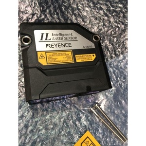Capteur de déplacement laser Keyence IL-2000, portée 30 mm, longueur d'onde 850 nm, fabriqué au Japon - Product Image 2