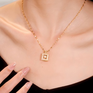Collier pendentif de luxe en acier inoxydable plaqué or avec zircon et moissanite, idéal pour femme, cadeau d'anniversaire pour épouse - Nouveauté 2024, Vente Flash - Product Image 2
