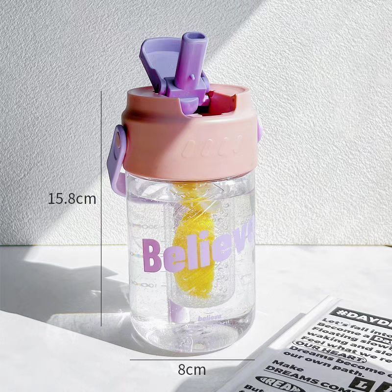 2025 Hot Selling 20oz Plastic Water Bottle with Handle Outdoor Travel Sports Reusable Children's Filter Water Tea Cup with Straw