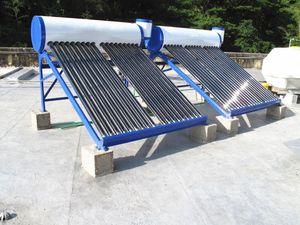 2024 최신 고품질 무압력 태양열 온수기 진공관 전기 구동 태양열 난방 시스템 (야외 가정용) - Product Image 4