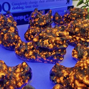 Piedra Preciosa Natural Yooperlita Reactiva a los Rayos UV, Cristal Pulido, Tallado de Calaveras de Dragón, <span class=keywords><strong>Precio</strong></span> al por Mayor - Product Image 4