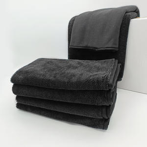 Serviette de lavage auto en microfibre tressée 600 GSM de haute qualité, en polyester, pour le detailing automobile, absorbante et torsadée - Product Image 5