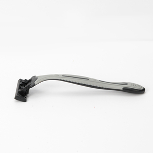 Max 3 katmanlı bıçak tıraş makinesi İsveç paslanmaz çelik bıçak jilet adam için yağlayıcı şerit ile paket başına 3 adet - Product Image 4
