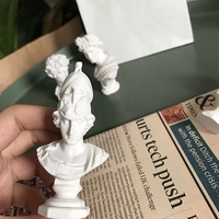 Usine chinoise vente chaude Oem dieu grec mini statue en résine de Vénus
