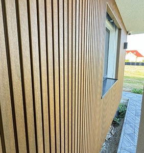 Pannello Murale <span class=keywords><strong>per</strong></span> Esterni in <span class=keywords><strong>Legno</strong></span> Composito Plastico WPC <span class=keywords><strong>Rivestimento</strong></span> Moderno Stile Europeo <span class=keywords><strong>per</strong></span> Villa Impermeabile Insonorizzato e Ignifugo - Product Image 4