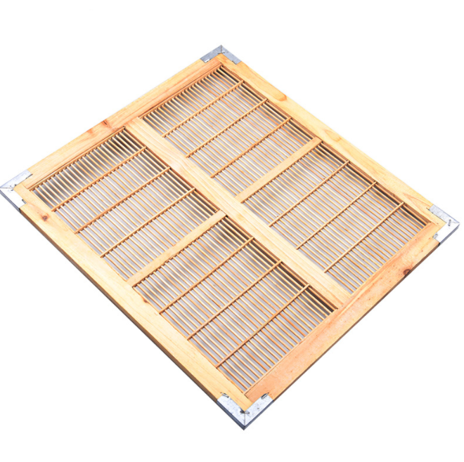 Korean Bamboo Wood Flat Queen Excluder for Boiling Wax Italian Bee Queen Excluder for Home Use Farm New Vertical Steel Frame