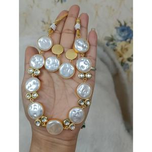 Piedra preciosa de perla blanca Juego de bisel chapado en oro Conector Bisel de piedras preciosas de latón Cadena de conector Forma libre Piedra preciosa - Product Image 2