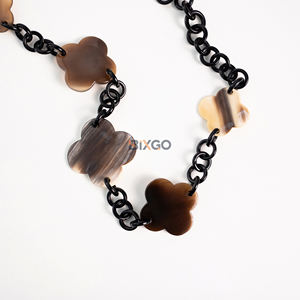 Collar de Moda con Colgante de Cuerno de Búfalo Natural Lucky Clover, Cadena con Eslabones Florales, Joyería BIXGO Unisex, Regalo Significativo - Product Image 3
