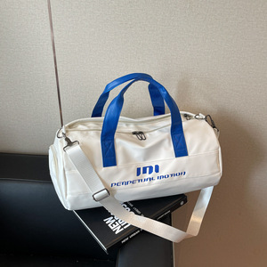Bolsa de Deporte Impermeable de PU para Gimnasio y Viajes con Compartimento para Zapatos, Separación Húmedo/Seco, Bolsa de Fin de Semana Deportiva Unisex, Logotipo Personalizado Disponible - Product Image 3