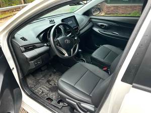 Toyota Vios 1.5L CARE <span class=keywords><strong>Auto</strong></span> Compatta Usata Stabile 2022-2025 con Motore Durevole per il Pendolarismo Quotidiano - Product Image 4