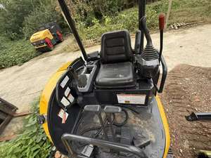 Miniexcavadora hidráulica de orugas Komatsu PC20MR de 2 toneladas usada, operación individual, elección eficiente para renovación 30MR 35MR 40MR - Product Image 5