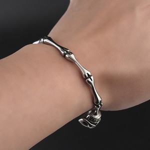 Pulsera Personalizada con Diseños de Calaveras y Cabezas de Fantasma, Brazalete de Acero Inoxidable para Hombre, Precio al por Mayor, MOQ Bajo - Product Image 6