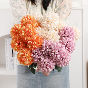 Boule de chrysanthème artificielle à 7 têtes, fleur en soie plastique haute simulation pour décoration de vase à la maison - Product Image 4