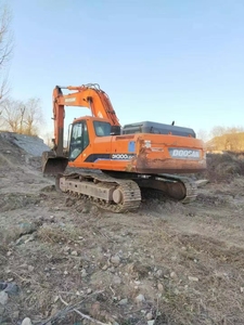 Cost-effective <b>Used</b> Digger Doosan DH300LC-7 Crawler Excavator Good Condition 30Ton <b>Used</b> <b>Machine</b> with High Efficiency for Mining - Product Image 4
