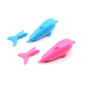 Promozione penna a sfera in plastica per bambini con design a forma di delfino carino di nuova concezione all'ingrosso