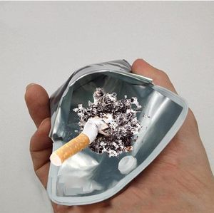 Cendrier de poche personnalisé avec logo, ultra compact pour l'extérieur, porte-cigarettes de voyage avec couvercle sécurisé, anti-odeur, porte-clés - Product Image 3