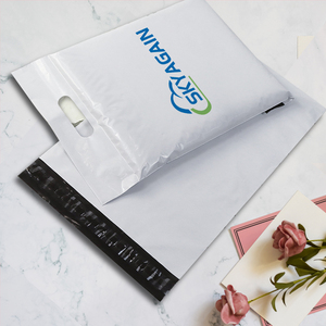 Prêt à expédier Logo personnalisé imprimé poignée noire sac d'expédition sarcelle pour vêtements chaussures chaussettes fourrure pour Poly Mailer emballage - Product Image 1