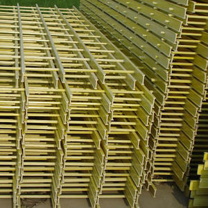 Plataforma de trabajo de rejilla FRP con pasamanos - Product Image 6