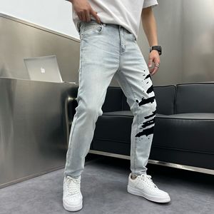 Jeans de Mezclilla para Hombre, Corte Slim, Cintura Alta, Color Azul Claro, con Estampado Flocado, Envío Directo - Product Image 6