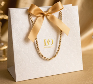 Tas kertas karton putih mewah kustom dengan pegangan Matte laminasi emas cap Logo untuk hadiah butik perhiasan toko mewah - Product Image 1