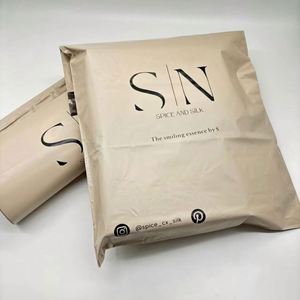 Biodegradable Custom logo Poly Nude Mailer Mailing Bag for Clothing Packaging Plastic Shipping Envelope Beige Polymailer Bag - Product Image 2