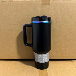 Vaso Térmico de 40 oz con Asa para Auto, Diseño Moderno, para Viajes, Regalo, Producción de Vasos - Product Image 2