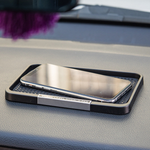 Support de téléphone pour <span class=keywords><strong>voiture</strong></span> antidérapant et antidérapant pour tableau de bord Tapis adhésif en PVC pour tableau de bord Support de téléphone portable pratique pour voitures - Product Image 4