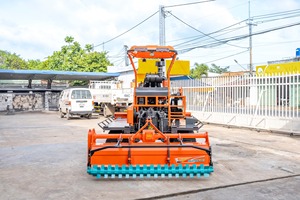 รถแทรกเตอร์ตีนตะขาบ HOGICO HG 80VN Turbo สำหรับนาข้าวในเอเชียตะวันออกเฉียงใต้ 80 แรงม้า ระบบเกียร์  ใหม่ อุปกรณ์การเกษตร - Product Image 5