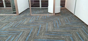 Alfombra Comercial en Losetas con Material de Polipropileno y Nailon, Alfombra de Oficina al por Mayor - Product Image 4