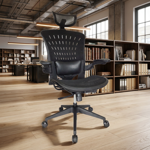 Chaise de bureau ergonomique exécutive en maille respirante avec accoudoirs réglables, appui-tête intégré, design pivotant, style moderne et base métallique - Product Image 1