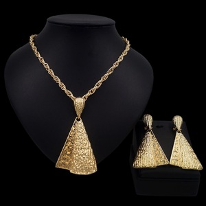 Conjunto de joyería de boda para mujer chapada en oro italiano, collar con colgante de diamante de gota de agua de dos piezas para regalos y fiestas, venta al por mayor - Product Image 3