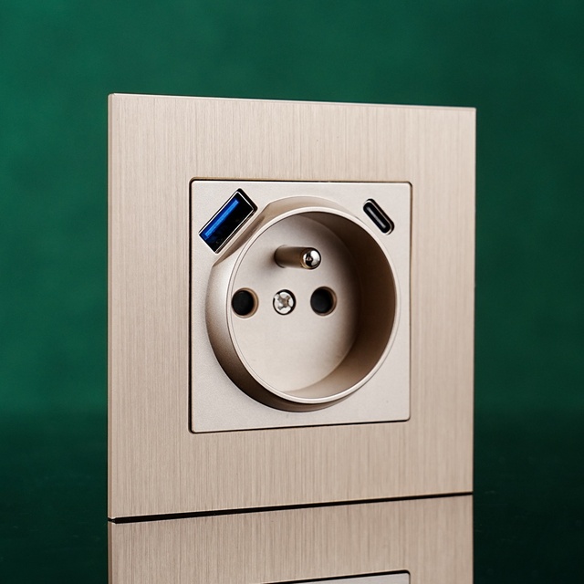 High Quality Electric Power Wall Socket with USB (Type A+C) 16A Rated Current Factory Direct Sale-UK US CN Plug EU Standard