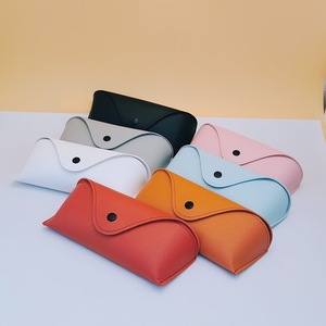 Étui à lunettes rectangulaire semi-rigide rétro de couleur unie pour le rangement des lunettes unisexe - Product Image 3