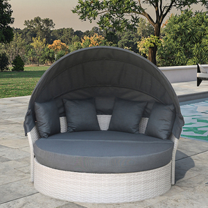 Bequemer und hochwertiger Liegestuhl aus Korb geflecht mit Sonnenschutz - Product Image 1