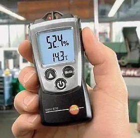 Testo606-1Compact Material Moisture <b>Meter</b> With Backlit LCD, Multi-Material Characteristic Curves <b>for</b> Wood and Building Materials - Product Image 2
