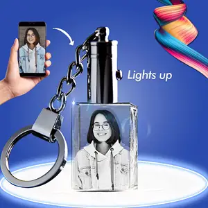 Honor Of Crystal Custom LOGO LED Crystal Keychain 3d Laser Engraving Crystal Keychain Wedding Souvenirs For Guests