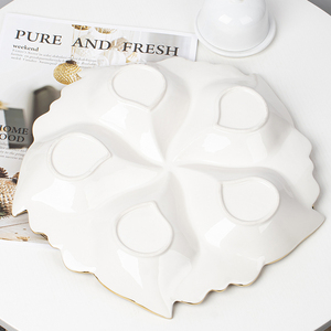 Nuovo Prodotto: Piatto Decorativo in Ceramica a Forma di Foglia, Lussuoso Portadolci Placcato Oro, Piatto Divisorio per Frutta - Product Image 5