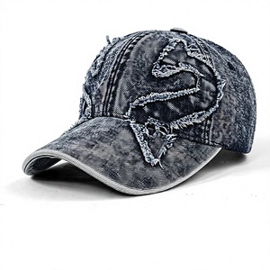 Boné de Beisebol de Algodão Lavado com Borda Desfiada e Desgastada, Bordado de Patch em Formato de Cobra com Borda Bruta, Estilo Retrô, Ajustável, Casual para Uso Externo e Proteção Solar - Product Image 4