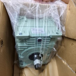 Tsubaki <b>Worm</b> <b>Gear</b> Reducer EWJ63E10L 122mm Japan Made Industrial Transmission Equipment - Product Image 1