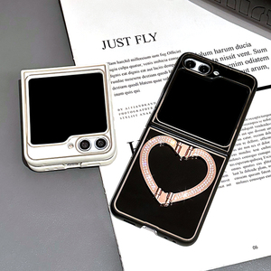 <span class=keywords><strong>2023</strong></span> accesorios de teléfono de lujo fundas de teléfono plegables para <span class=keywords><strong>Samsung</strong></span> <span class=keywords><strong>Z</strong></span> <span class=keywords><strong>Flip</strong></span> 4 <span class=keywords><strong>5</strong></span> PC funda plegable para teléfono celular para <span class=keywords><strong>Galaxy</strong></span> <span class=keywords><strong>Z</strong></span> <span class=keywords><strong>Flip</strong></span> 3 - Product Image 4