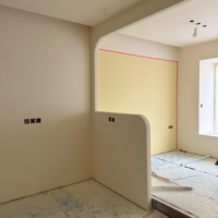 Peinture murale en latex imperméable de couleur pour appartement, peinture murale en latex à base d'eau écologique de couleur personnalisée pour chambre à coucher