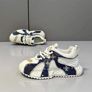 Zapatillas blancas de plataforma con tacón alto para mujer, estilo 2026, calzado deportivo casual con plataforma, mocasines bonitos y adorables de punta ancha. - Product Image 4