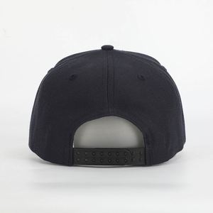Gorra de Béisbol para Hombre, Marca Meidiney, Fabricada por BSCI, 5 Paneles, Logotipo Bordado en 3D, Acrílico Negro, Visera Curva, Forro Verde - Product Image 5