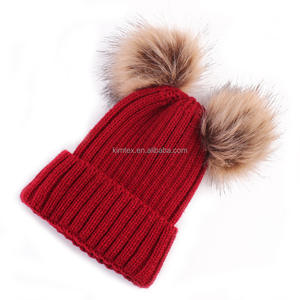 Tuque de bonnet d'hiver tricoté <span class=keywords><strong>en</strong></span> acrylique chaud de haute qualité avec <span class=keywords><strong>fausse</strong></span> <span class=keywords><strong>fourrure</strong></span> deux pompons - Product Image 6