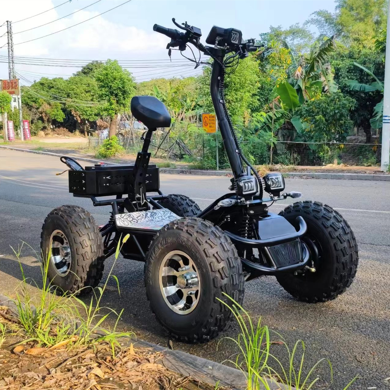 Sepeda quad elektrik dewasa kinerja off-road, sepeda empat roda ATV kuat dapat disesuaikan ke pantai gunung semua medan