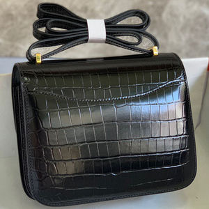 Sacs à main pour femmes en cuir véritable noir cousus à la main, design haut de gamme, sac à main de luxe pour femmes, sac à bandoulière tendance pour femmes - Product Image 1